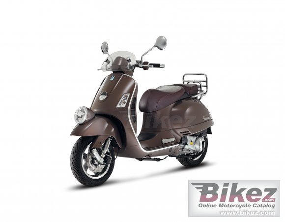 2012 Vespa GTV 300 photo